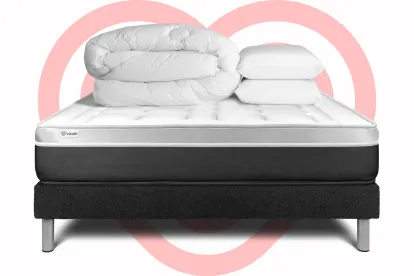 Pack lit complet 160x200 cm - Matelas + Sommier Noir (en kit) + 2 oreillers + Couette - Vital Soft