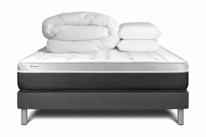 Pack lit complet 140x190 cm - Matelas + Sommier Gris (en kit) + 2 oreillers + Couette - Vital Soft