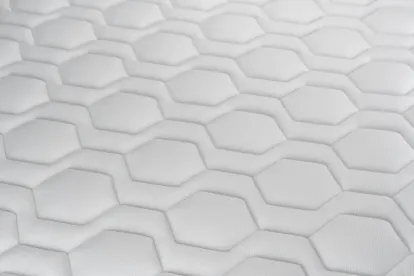 Matelas 180x220 cm Ressorts ensachés et Mémoire de forme - Vitalpower Recover