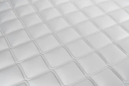 Pack lit complet 180x200 cm - Matelas + Sommier Noir (en kit) + 2 oreillers + Couette - Vitalmemo Back