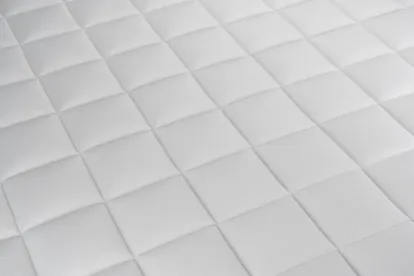 Ensemble Matelas Sommier 140x220 cm - Sommier Noir (en kit) - Vitalmemo